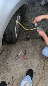 Roadside tire inflation pressure gauge.